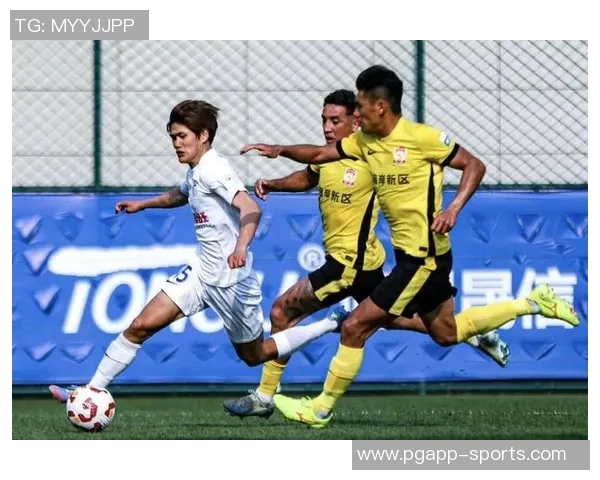 大连英博主场落后青岛西海岸阿齐兹精彩进球助队领先